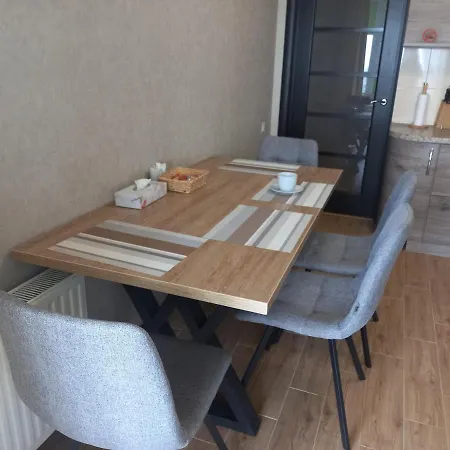 2 Platana Apartman Odessza