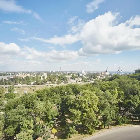 2 Platana Apartment Odesa